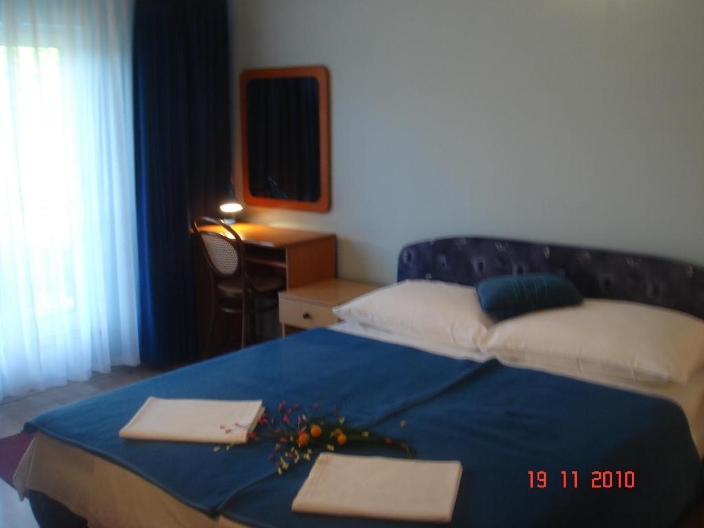 Aparthotel Pecic Gradac  Extérieur photo
