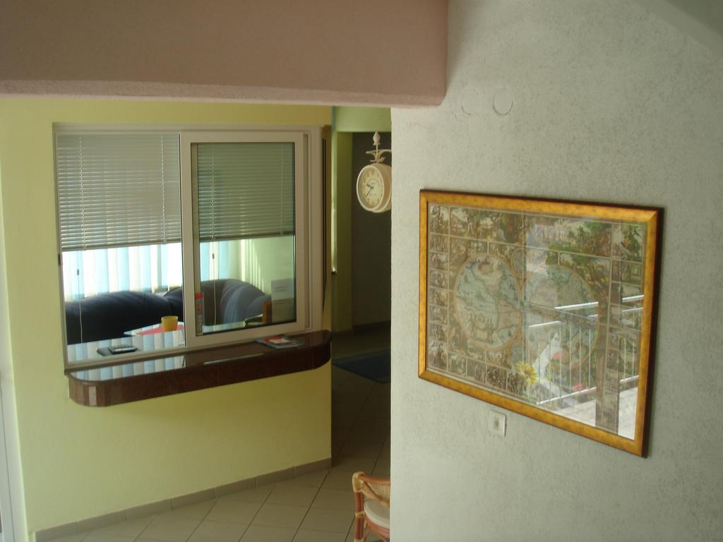 Aparthotel Pecic Gradac  Extérieur photo