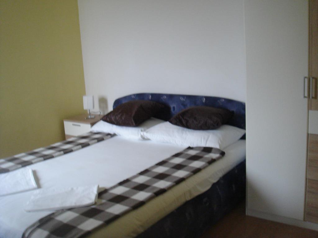 Aparthotel Pecic Gradac  Extérieur photo