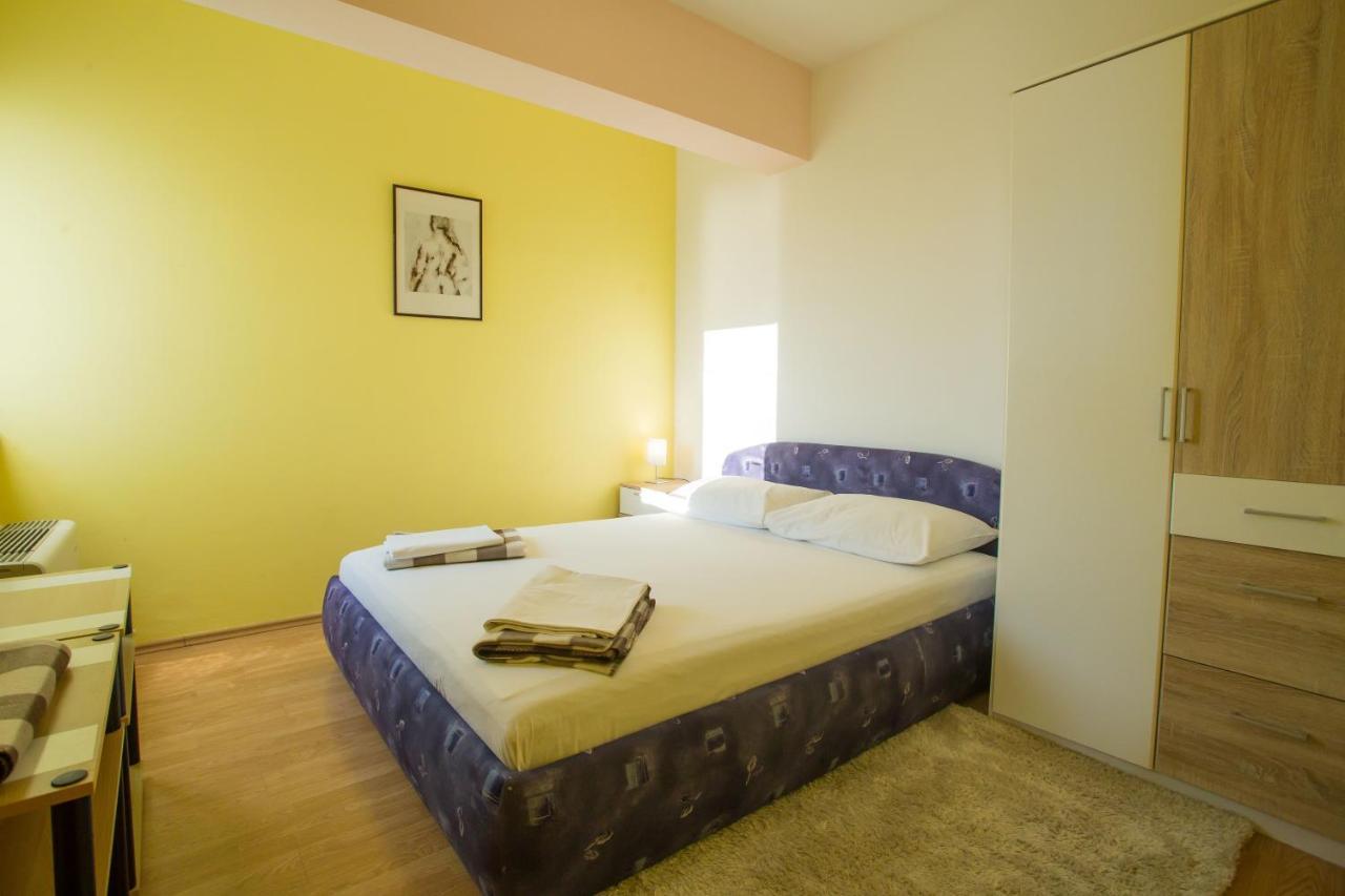 Aparthotel Pecic Gradac  Extérieur photo