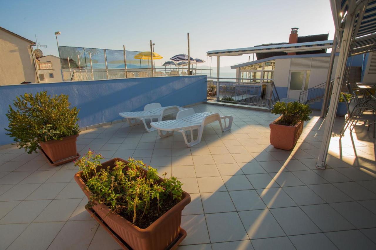 Aparthotel Pecic Gradac  Extérieur photo