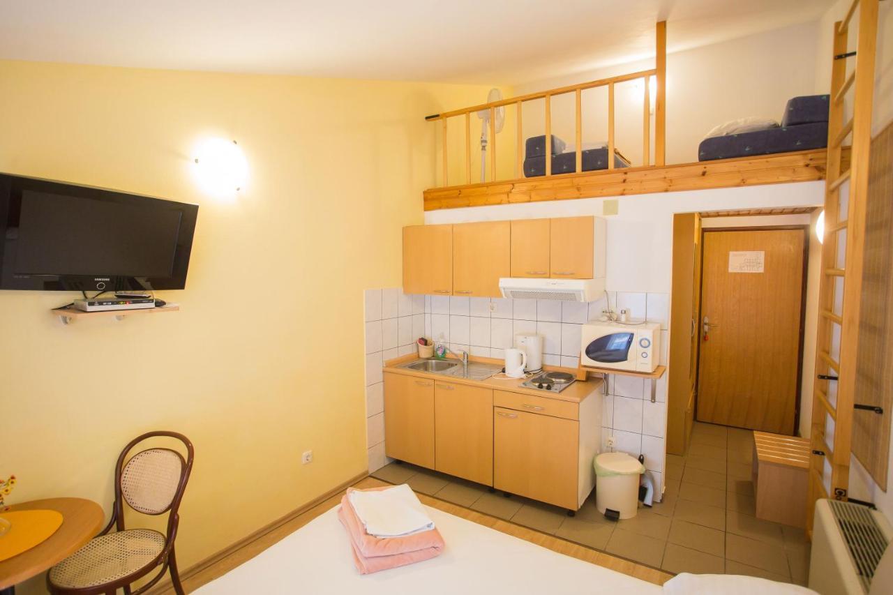 Aparthotel Pecic Gradac  Extérieur photo