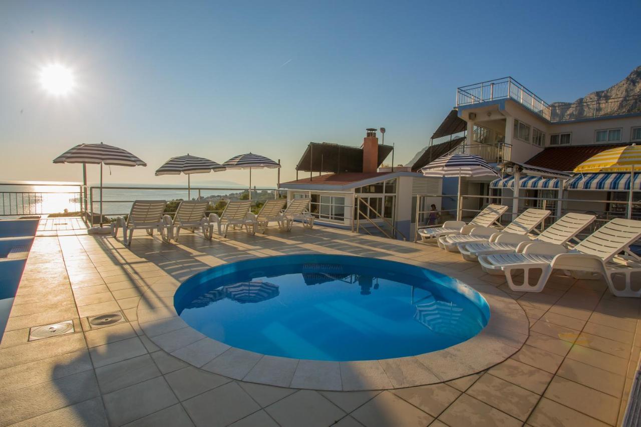 Aparthotel Pecic Gradac  Extérieur photo