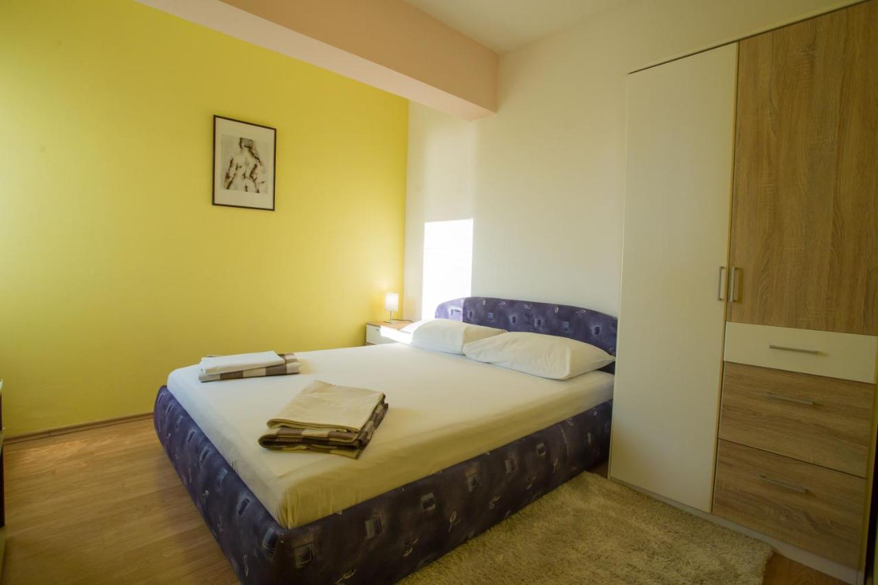 Aparthotel Pecic Gradac  Extérieur photo